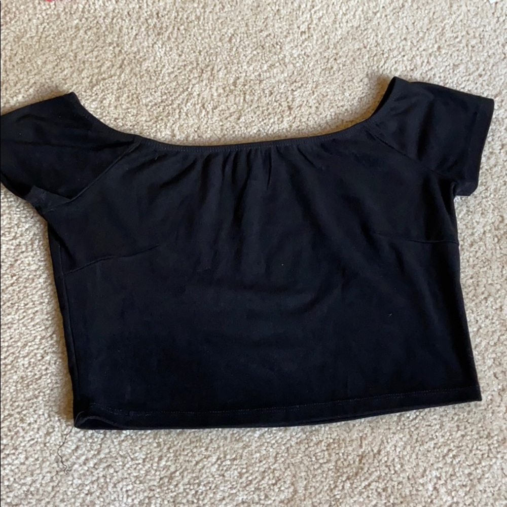 black crop top